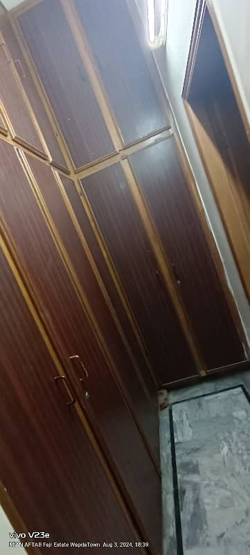 EXCESS LAND PAYED
VERY HOT LOCATION PRICE LIKE HOUSE OLD BUT GOLD VERY COSTLY WOODWORK LOWER PORTION IS OLD UPPER PORTION IS IN VERY GOOD CONDITION BIG TV LOAN SOLID WOODWORK IN OUR GROSEY AREA 11