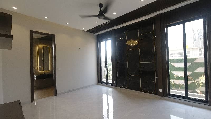 1 Kanal House Is Available For Sale In DHA Phase 7 Block T Lahore 7