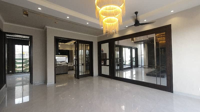 1 Kanal House Is Available For Sale In DHA Phase 7 Block T Lahore 8