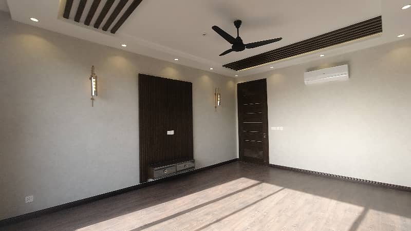 1 Kanal House Is Available For Sale In DHA Phase 7 Block T Lahore 12