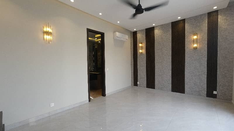 1 Kanal House Is Available For Sale In DHA Phase 7 Block T Lahore 22