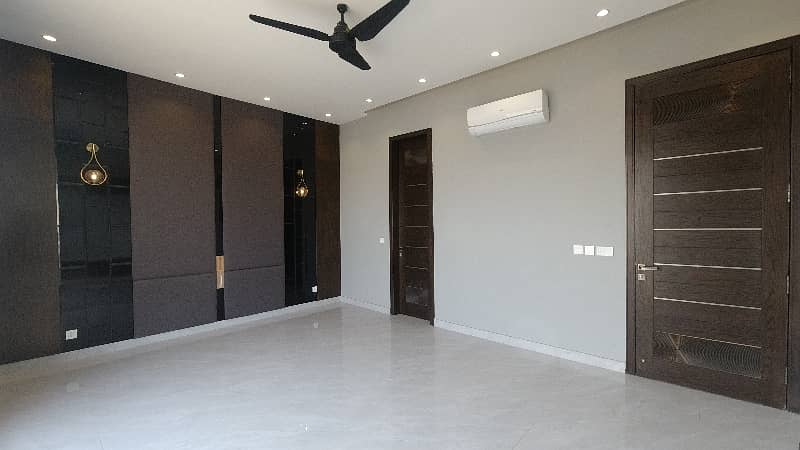 1 Kanal House Is Available For Sale In DHA Phase 7 Block T Lahore 25