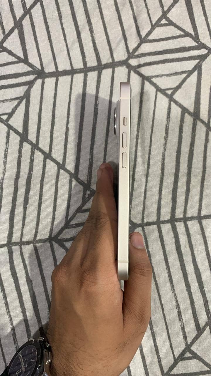 IPhone 14 256GB Factory Unlock LLA Model 1