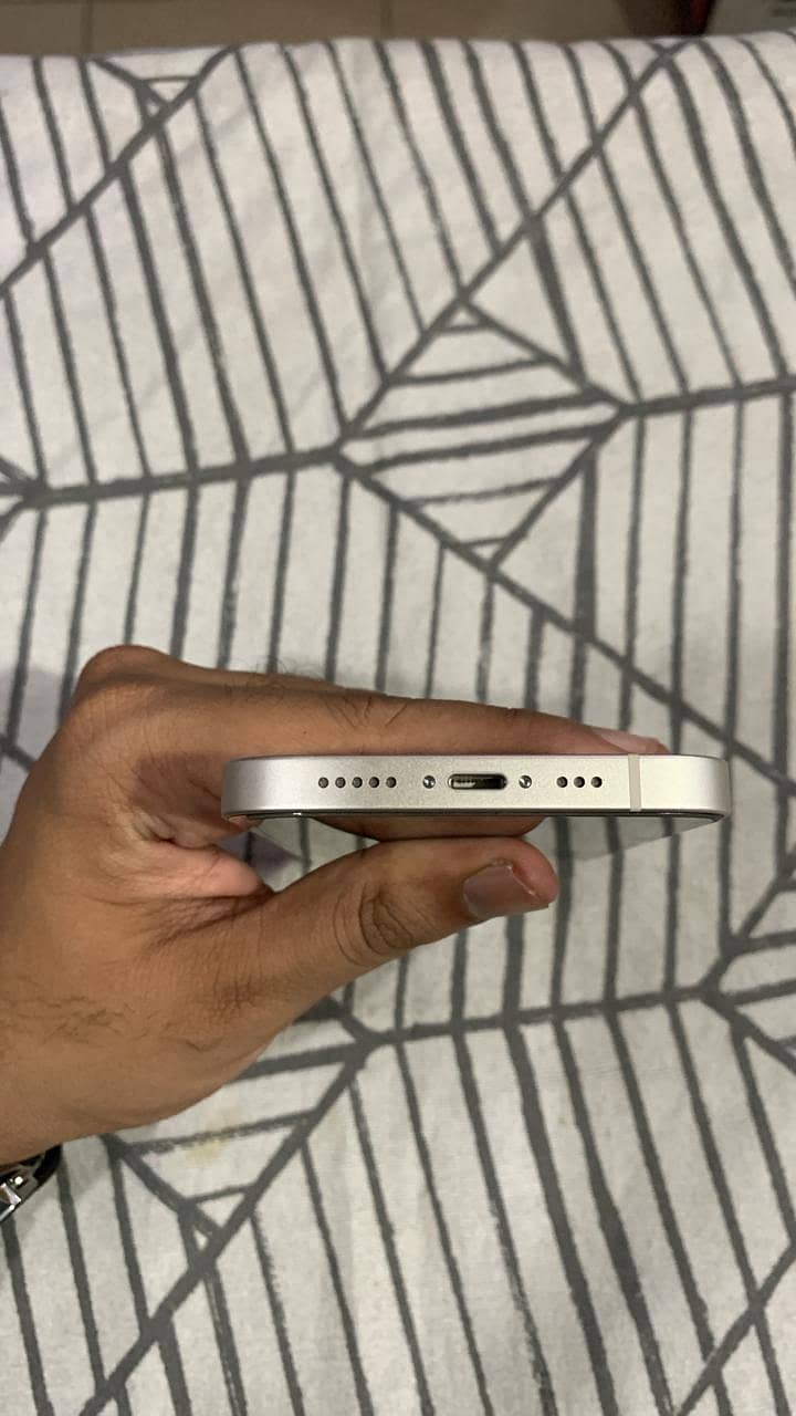 IPhone 14 256GB Factory Unlock LLA Model 2