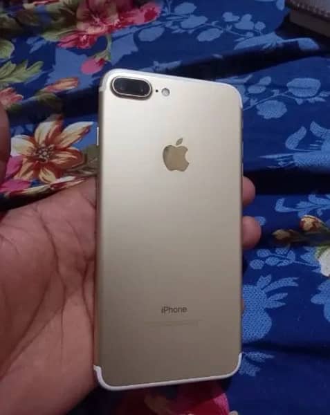 iPhone 7plus 128GB official pta approve 4