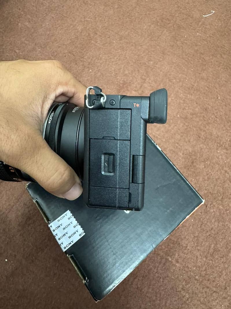 Sony A6700(4k120FPS), Open Box Condition 2