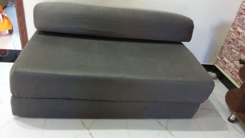 two sofa cumbeds for sale 2