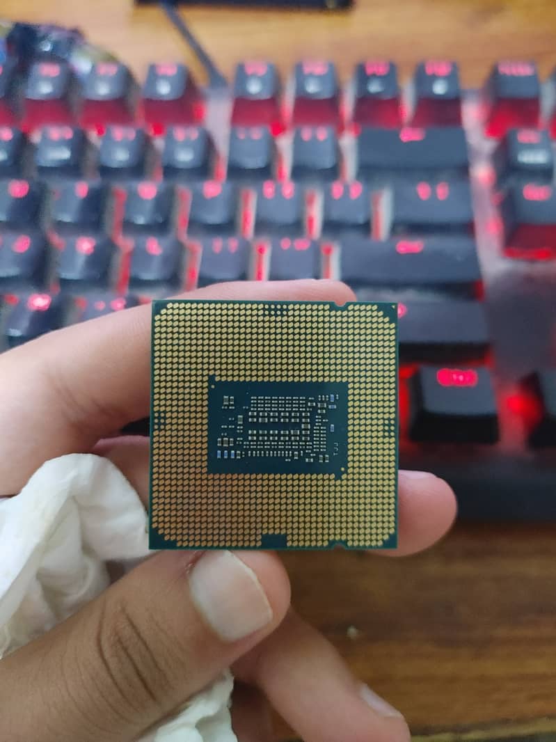 Intel core i3-10th gen 3.60 Ghz 1