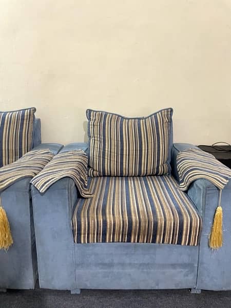 7 seater sofa set in good  condition 5