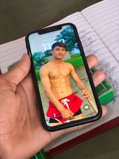 I phone xr 128gb 10by10