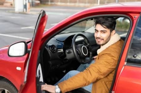 ڈرائیور چاہیے  Driver Wanted