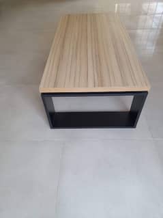 Drawing room centre table.