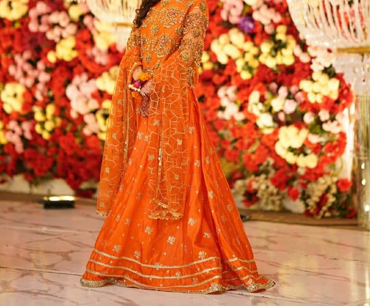 mehndi lehnga choli 1