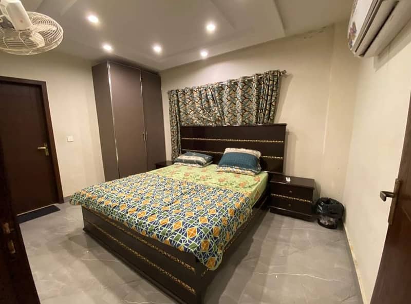 1 Bedroom VIP Full furnish flat per day available in Bahria town Lahore 1