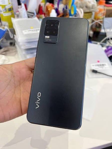 vivo 21e 12GB. Ram 128GB. Rom 0