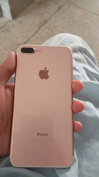 I phone 7+ one hand use 256 gb 10/10 condition 6