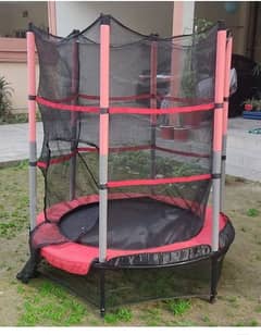 trampoline used online for a month