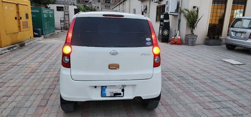 Daihatsu Mira 2013 2