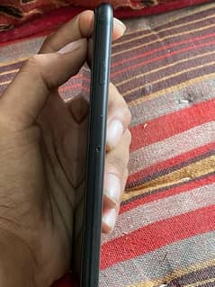 Iphone Se 2 64 gb 10/10 condition 0