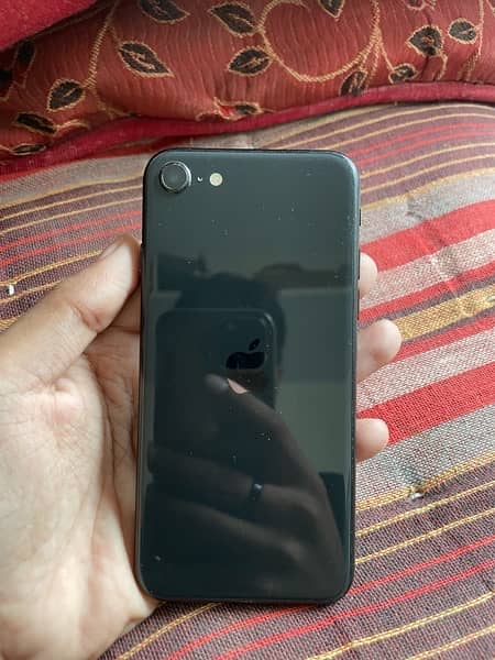 Iphone Se 2 64 gb 10/10 condition 3