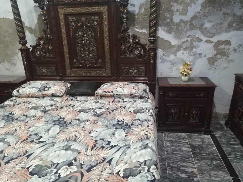 Bed for Urgent Sale and in a very good Condition 2