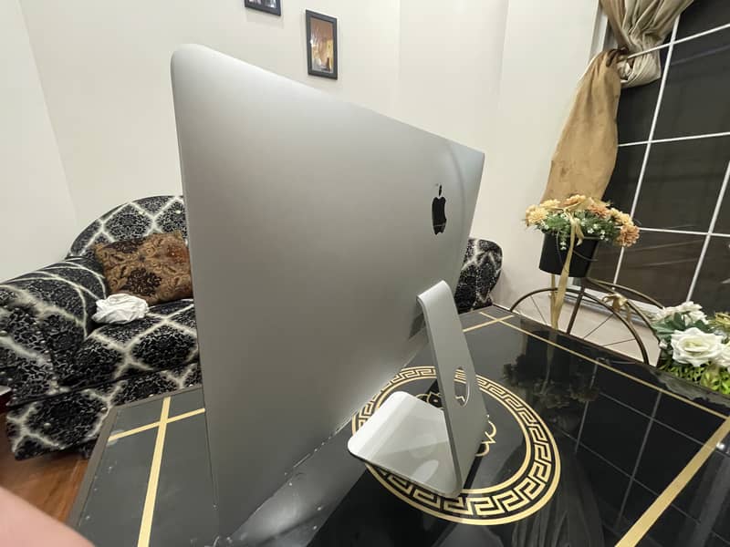 Apple iMac 2013 Core i7, 16 GB Ram, 27 Inches Ratina Display 3