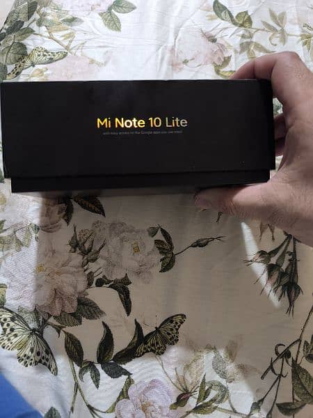 Xiaomi Note 10 lite (8+128GB) 4