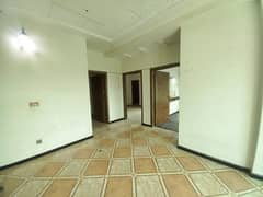 Corner Possessionable 1100 Sq Ft Flat For Sale In Soan Garden With Lift Plaza