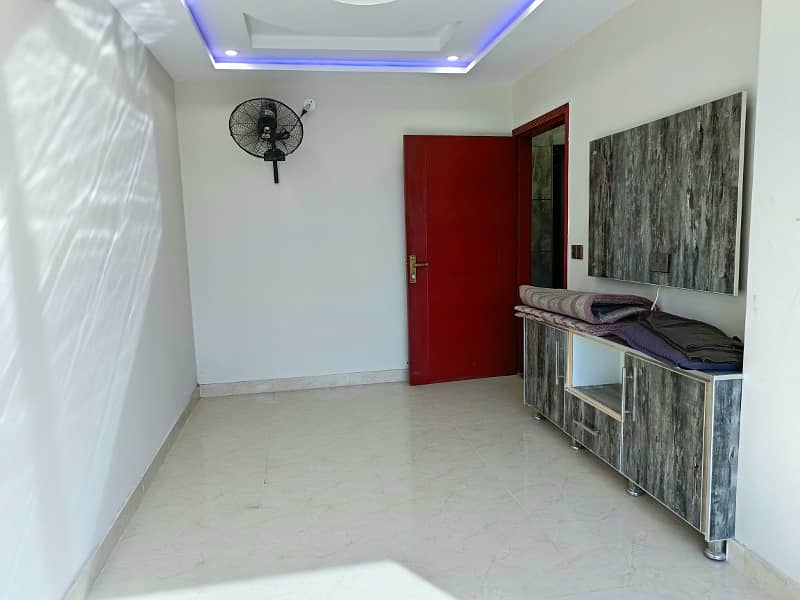 1 BEDROOM APARTMENT FOR RENT IN SECTOR E BAHRIA TOWN LAHORE 1