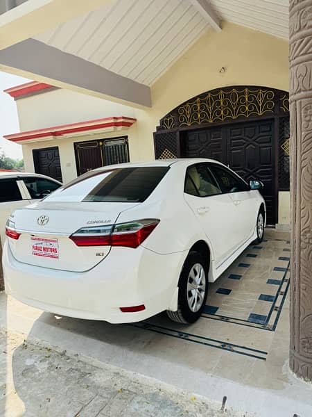 Toyota Corolla GLI 2018(wats ap contact only) 1