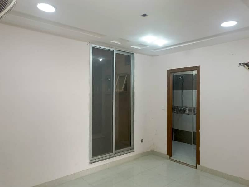 2 BEDROOM APARTMENT FOR RENT IN SECTOR D BAHRIA TOWN LAHORE 2