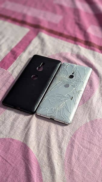 Sony xz3 official PTA (front & back crack) 0