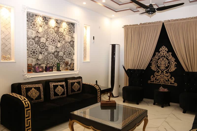 Fully Furnished1 Kanal Portion Available For Rent Monthly, Weekly, 12