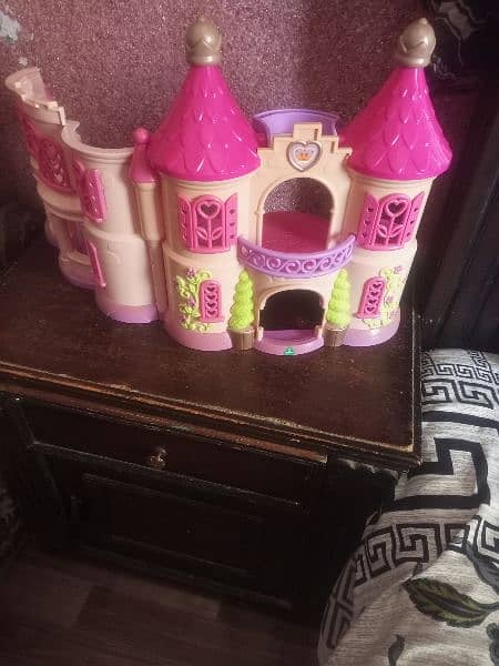 beautiful doll house urgent sale only cal 4