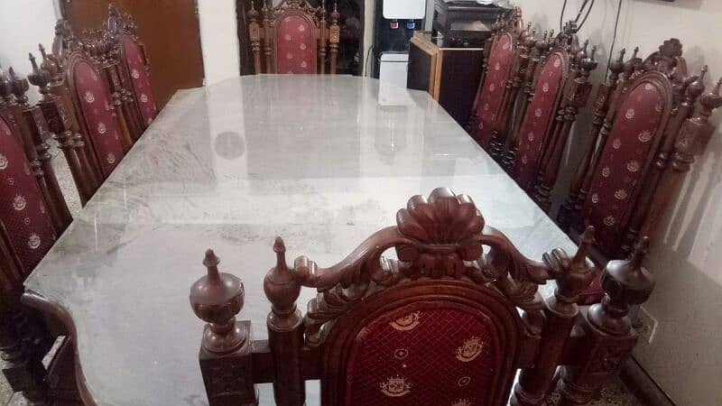 Dining Table for 8 Chairs and thick Perfectly cut Glass 0