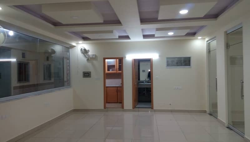 G/11 markaz new plaza vip location 2nd floor 1300sq office space available for rent real piks 9