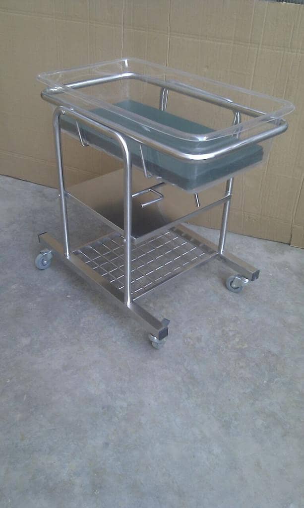 Patient bed/​Delivery Table/Baby Cot/Hospital beds/Examination Couch 11