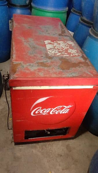 Aslam o alikum bahi coca cola full saz k d Fareeaz ha 03035796405 2