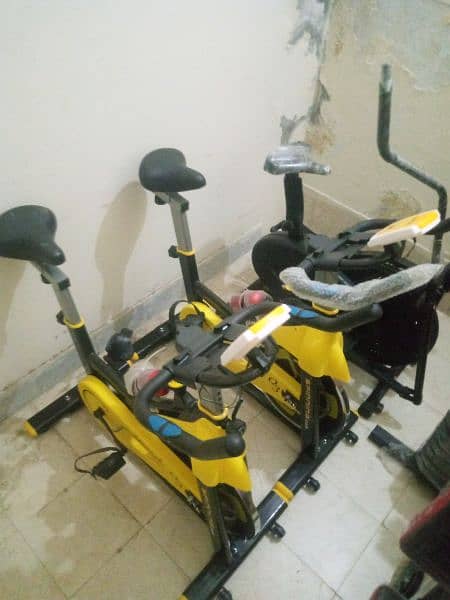 treadmils. (0309 5885468). gym cycles. ellapticals. spin bikes 13