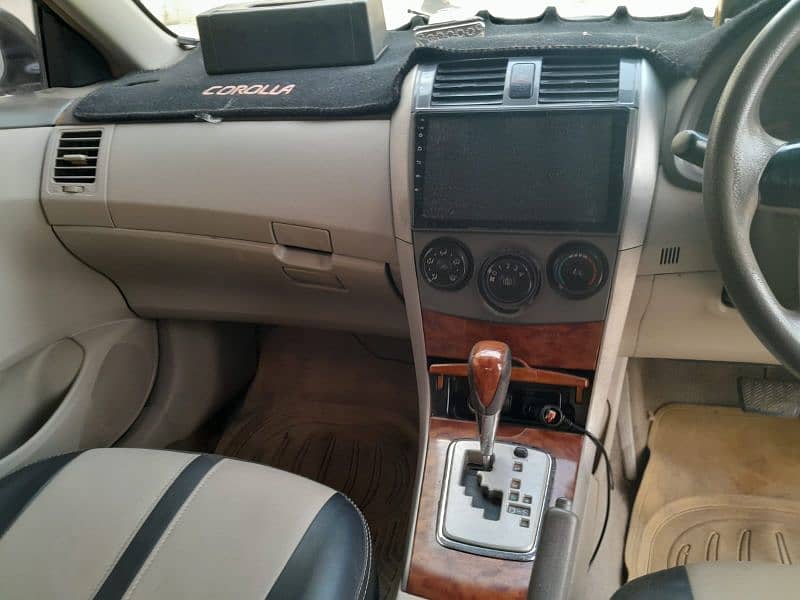 Toyota Corolla Altis 2010 SR (1.8) 13