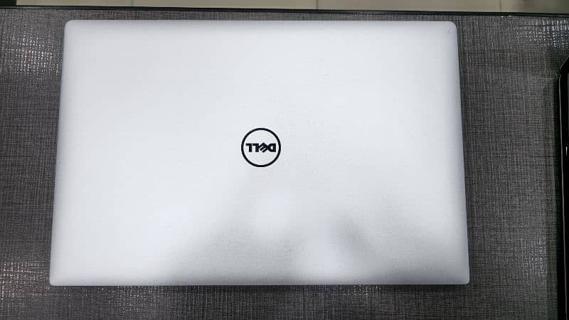 Dell Precision 5520 i5 7th  Generation HQ 15