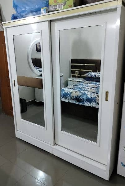 king size bed with wardrobe and dressing  complete set 6