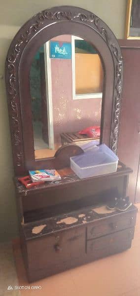 dressing table and Almari 3