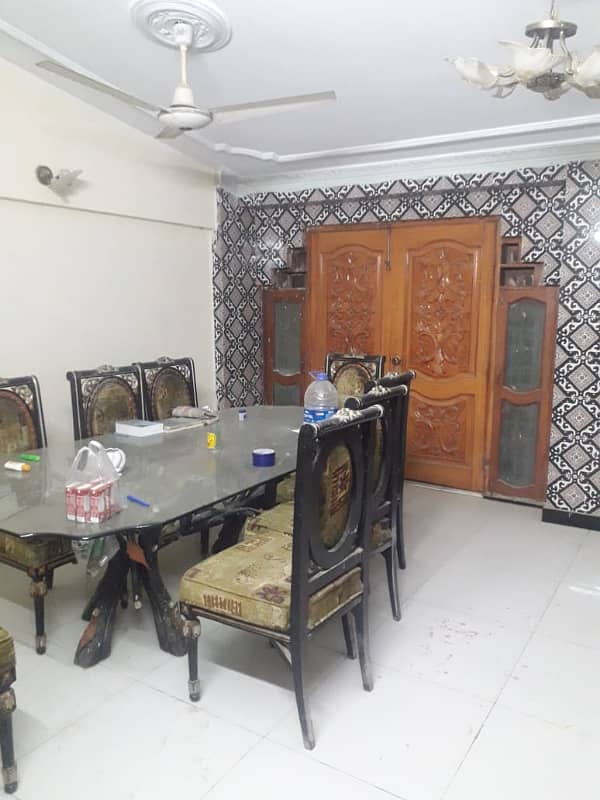 pent house have 3 bed dd for sale in johar 2