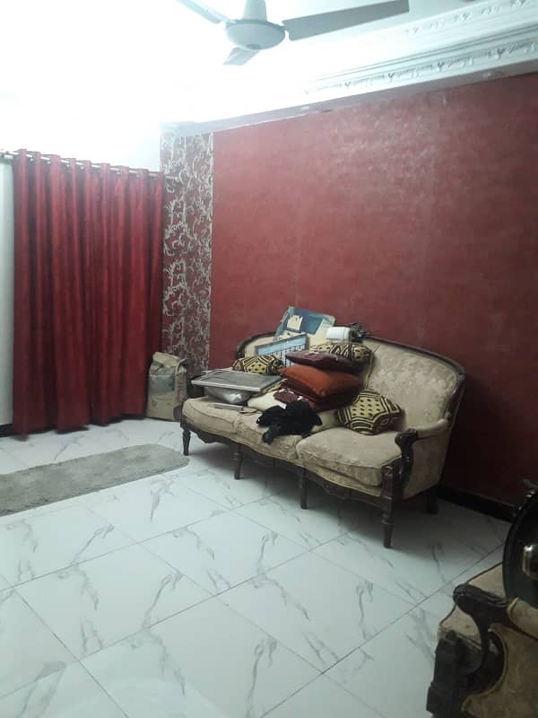 pent house have 3 bed dd for sale in johar 8