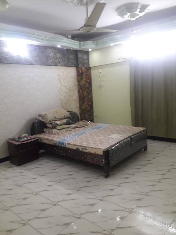 pent house have 3 bed dd for sale in johar 10