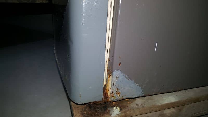 Refrigerator for sell 3