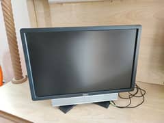 Dell 22 inch wide LED - 100% clear - Model: P2213T - With Speaker 0