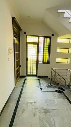 Brand new 2.5 story house for sale paris city f block. H13 0