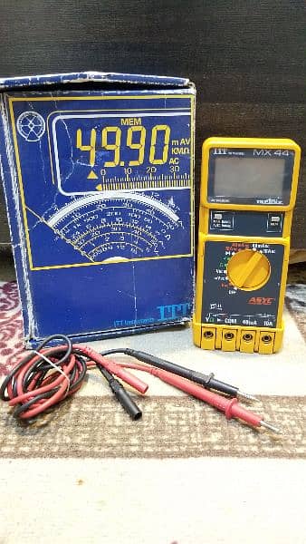 Metrix MX 44 ITT Hard Environment Multimeter 1